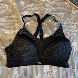 🚚MOVING SALE  VSX Victoria’s Secret Sports Bra